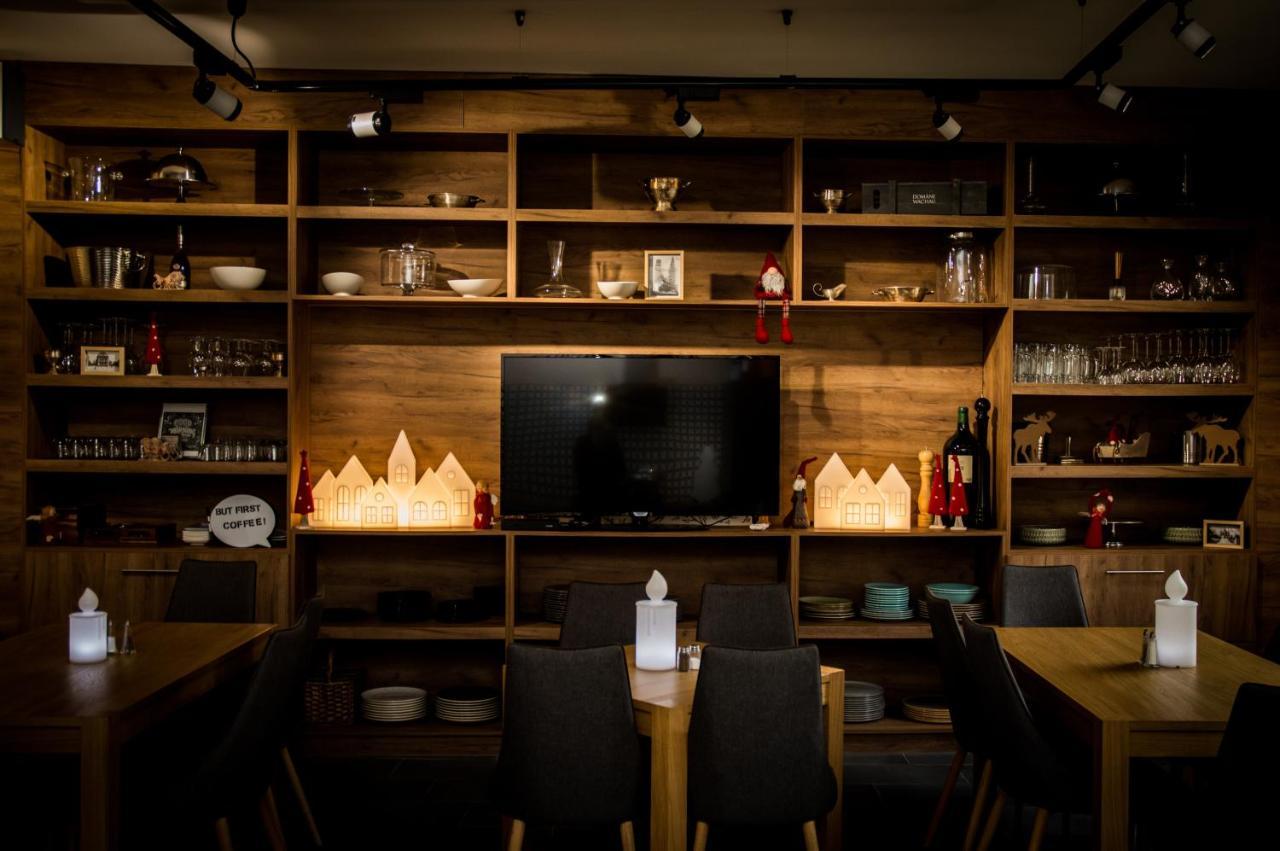 Hotel Matrix Szeged Ngoại thất bức ảnh